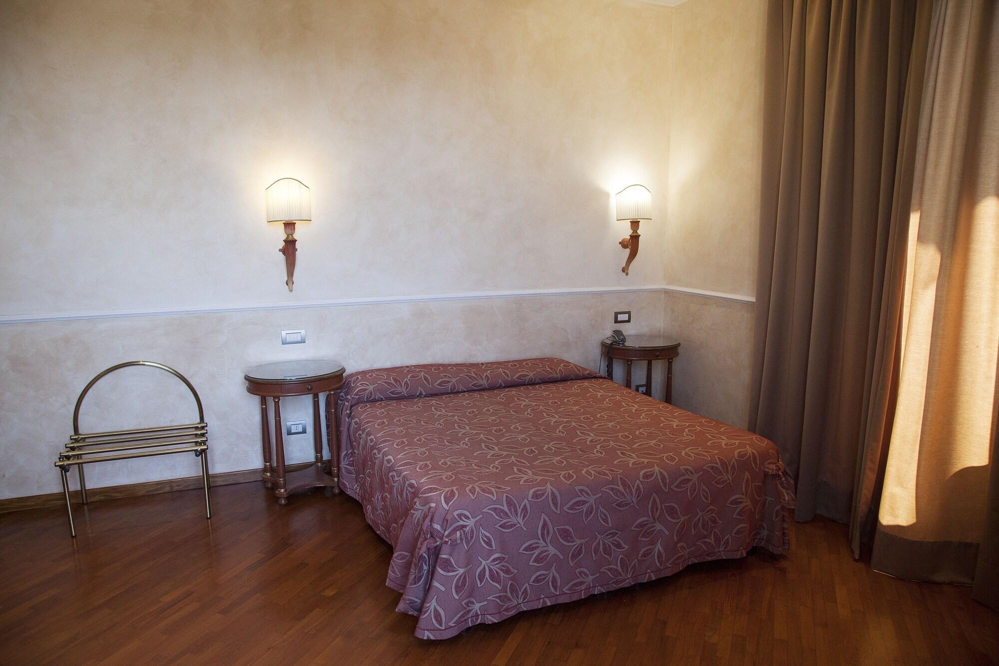 Hotel Aurora Флоренция Экстерьер фото